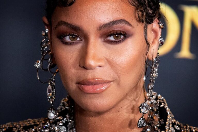 Beyoncé anuncia álbum en Super Bowl LVIII