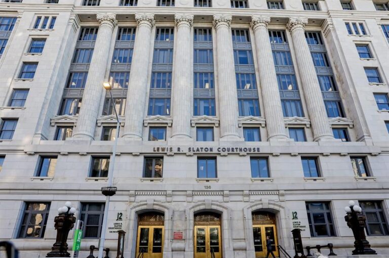 Arranca la audiencia en la que se estudia descalificar a la fiscal que investiga a Trump.