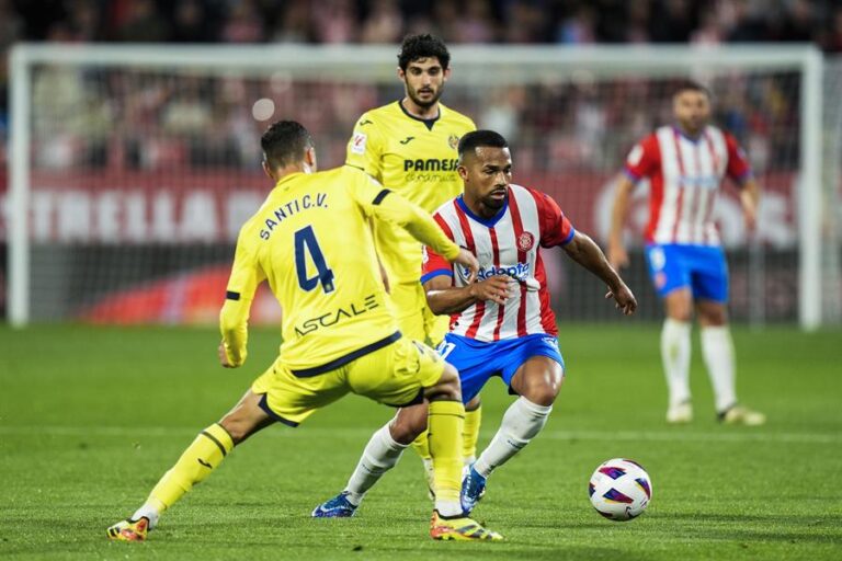 El Villarreal Asaltó el fortín de Montilivi