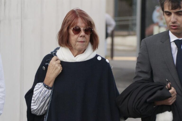 Francés acusado de drogar a su mujer para que la violaran otros hombres.