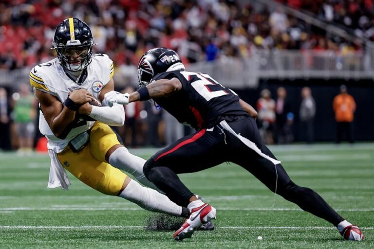 Justin Fields Mariscal de Steelers