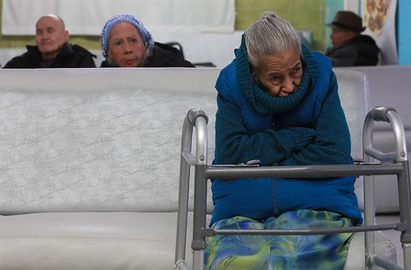Adultos mayores de EEUU son abandonados en asilos de frontera con México en plena Navidad