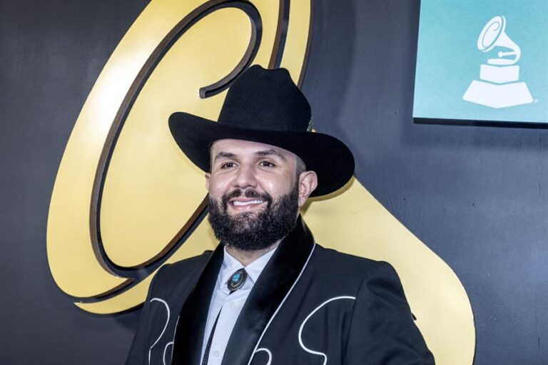 El cantante Carin León. EFE/Cristobal Herrera-Ulashkevich