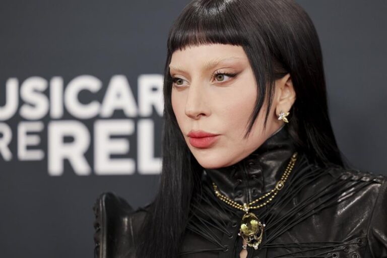 Lady Gaga anuncia gira mundial Lady Gaga anuncia gira mundial