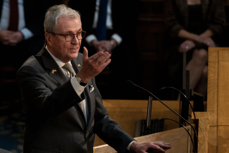 El Gobernador de Nueva Jersey, Phil Murphy presenta su presupuesto fiscal anual de 2026 en Trenton, el martes, 25 de febrero de 2025. Anne-Marie Caruso/NorthJersey.com