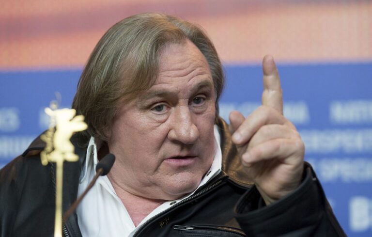 La Fiscalía confirma su petición de juicio a Depardieu por violación a una actriz.