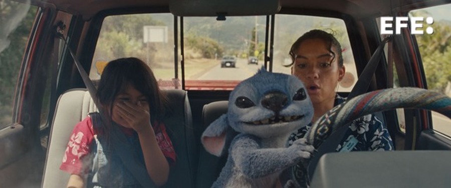 Imagen de la película 'Lilo & Stitch, que ha superado los 1.000 millones de dólares en la taquilla mundial, un hito que solo han logrado 58 cintas en la historia. EFE/ Disney Enterprises Inc.