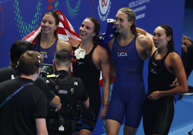 Nuevo récord mundial de los 4×100 estilos