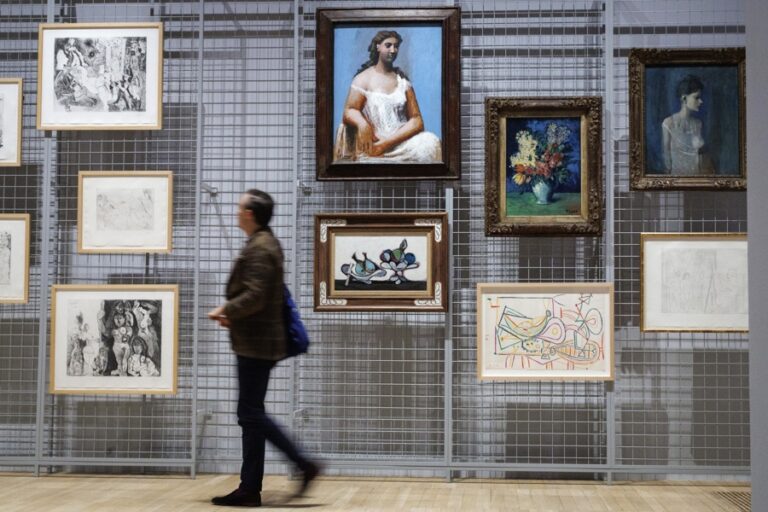 El Picasso más performativo protagoniza una muestra teatral en la Tate Modern de Londres