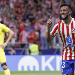 Llegar y besar el santo.