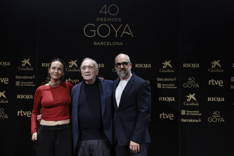 Luis Tosar y Rigoberta Bandini presentarán la gala de los Premios Goya en Barcelona Luis Tosar y Rigoberta Bandini presentarán la gala de los Premios Goya en Barcelona