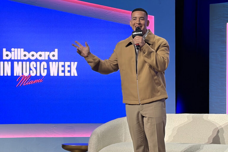 Daddy Yankee se presenta “renacido” con su nueva misión de “predicar el Evangelio” Daddy Yankee se presenta “renacido” con su nueva misión de “predicar el Evangelio”