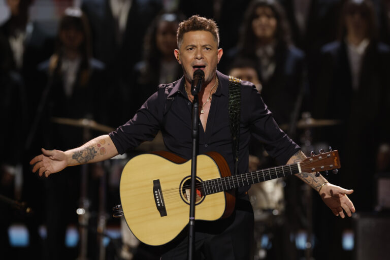 El cantante Alejandro Sanz recibirá el premio ‘Escobón de Oro’ de 2025 El cantante Alejandro Sanz recibirá el premio ‘Escobón de Oro’ de 2025