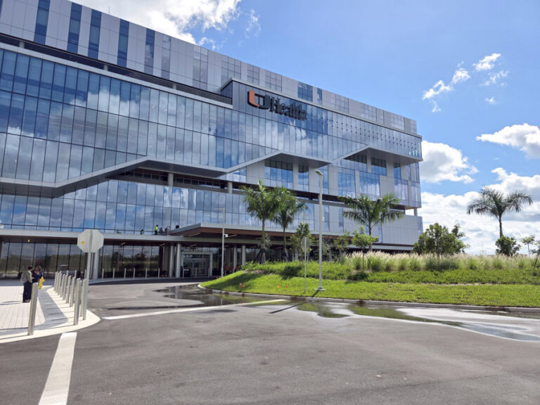Un nuevo centro de salud en Miami incorpora inteligencia artificial “desde la consulta” Un nuevo centro de salud en Miami incorpora inteligencia artificial “desde la consulta”