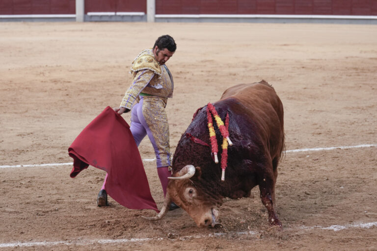 Morante de La Puebla se retira después de tres décadas de tomar la alternativa