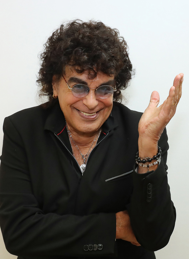 Laureano Brizuela desafía con su rock el auge del reguetón y los corridos tumbados Laureano Brizuela desafía con su rock el auge del reguetón y los corridos tumbados