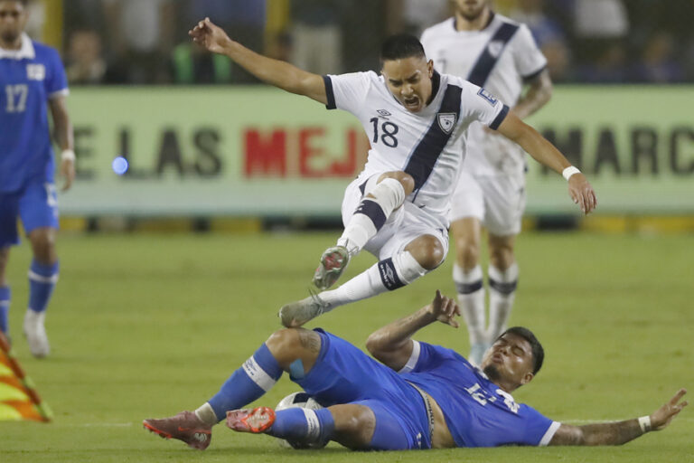 0-1. Guatemala hunde a El Salvador y recupera la esperanza 0-1. Guatemala hunde a El Salvador y recupera la esperanza