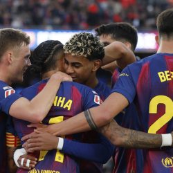 3-1. Raphinha regala el liderato al Barça