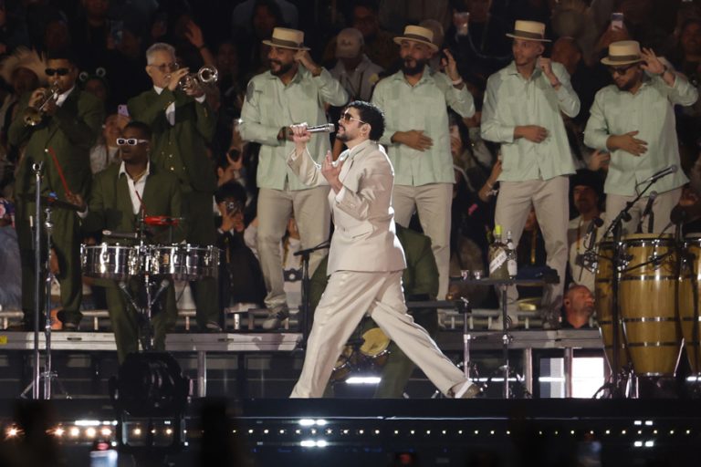 Bad Bunny en su primer concierto en México Bad Bunny en su primer concierto en México