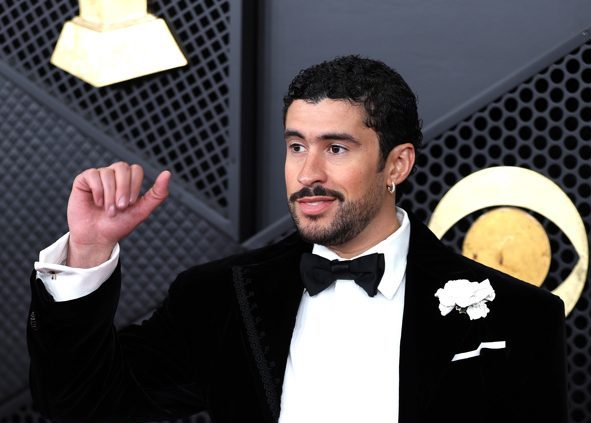 Bad Bunny hace historia y gana el Grammy al álbum del año