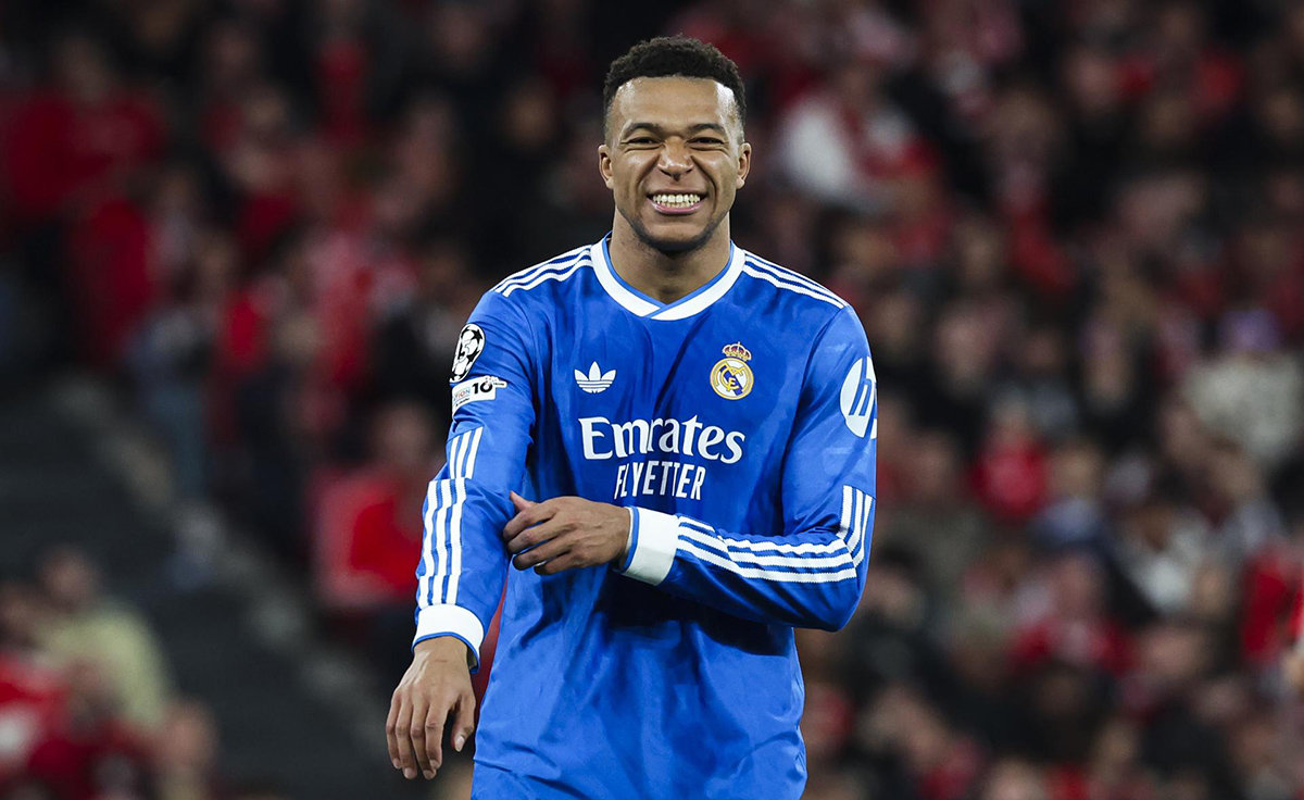 El jugador del Real Madrid Kylian Mbappé durante un partido esta temporada en foto de archivo de JOSE SENA GOULAO. EFE/EPA/
