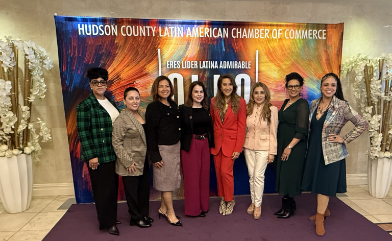 “Cuando una avanza, debe abrir camino a otras”