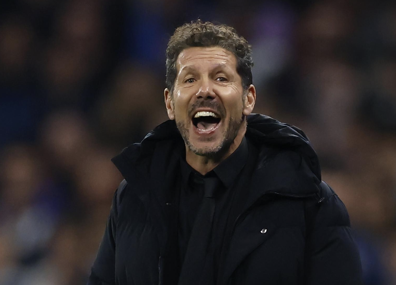 El entrenador del Atlético de Madrid, Diego Pablo Simeone, afirmó este miércoles en Londres que Barcelona, su próximo rival en los cuartos de final de la Liga de Campeones, es "el mejor equipo que ataca en Europa", pero matizó que su equipo buscará competirle de igual a igual.EFE/EPA/TOLGA AKMEN