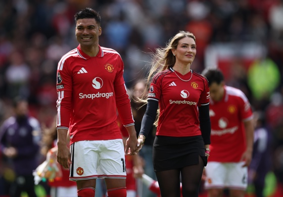 El Manchester United vence a Nottingham Forest (3-2) El Manchester United vence a Nottingham Forest (3-2)