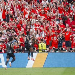 Canadá golea a Catar (6-0)