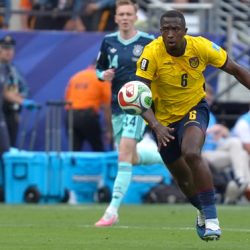 Ecuador clasifica a próxima ronda del mundial.