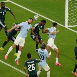 Uruguay empata con Arabia Saudita.