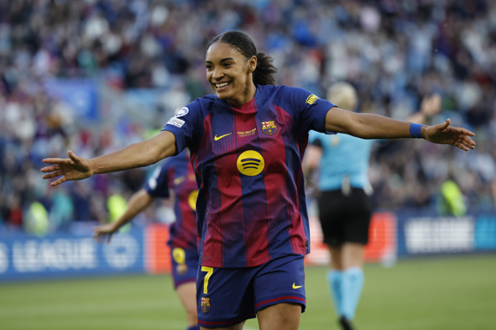 Salma Paralluelo ficha por el Lyonnes Francés! Salma Paralluelo ficha por el Lyonnes Francés!