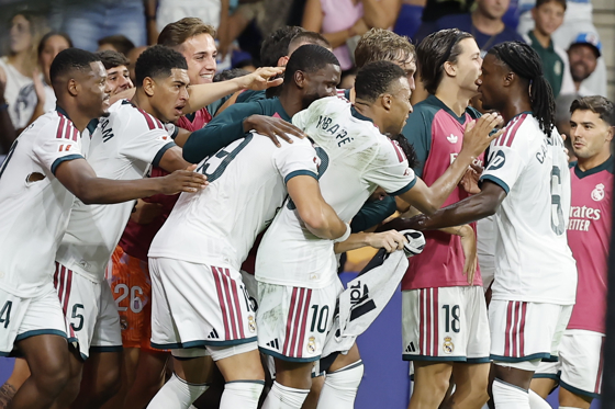1-2. Espí engalana el debut de Mourinho contra el Espanyol
