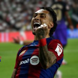 Raphinha destaca la actitud del Barça en el Martínez Valero: “Eso nos facilitó la victoria”