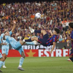 Barcelona Vs. Elche y policía.