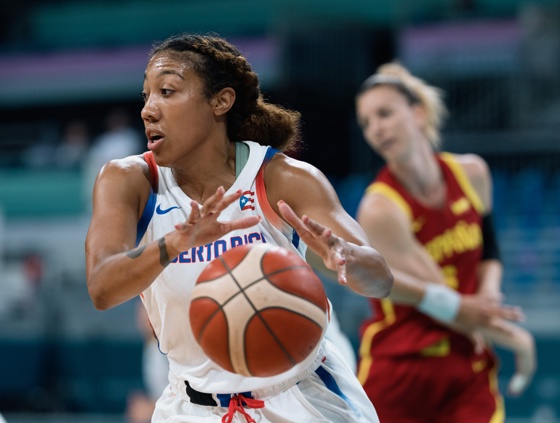 Fotografía de archivo del 31 de julio de 2024, en la que puede verse a la puertorriqueña Arella Guirantes, durante un partido de los Juegos Olímpicos. EFE/ ALEX PLAVEVSKI