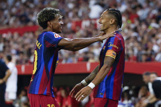 1-3. Un triplete de Raphinha, con dos asistencias de Lamine, arrasa al Sevilla 1-3. Un triplete de Raphinha, con dos asistencias de Lamine, arrasa al Sevilla