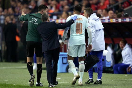 Mbappé estará de baja por dos semanas.