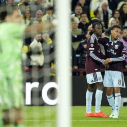 Aston Villa demuestra su pegada