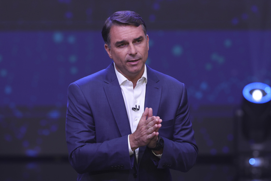 El fracaso de Flávio Bolsonaro.