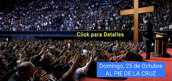 AL PIE DEL ALTAR