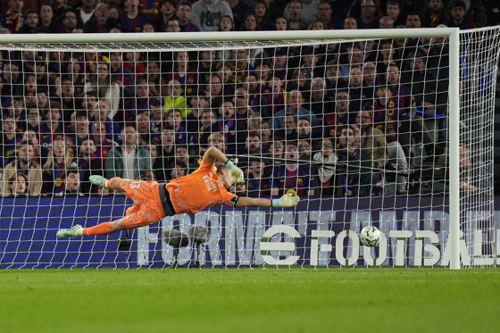 Lunin volvió a brillar.