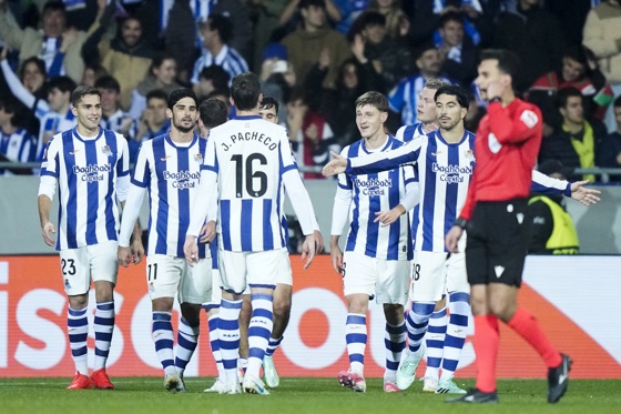 Los jugadores de la Real Sociedad celebran el 6-0 ante el Lillestrom en la Liga Europa. EFE/EPA/Jonas Been Henriksen