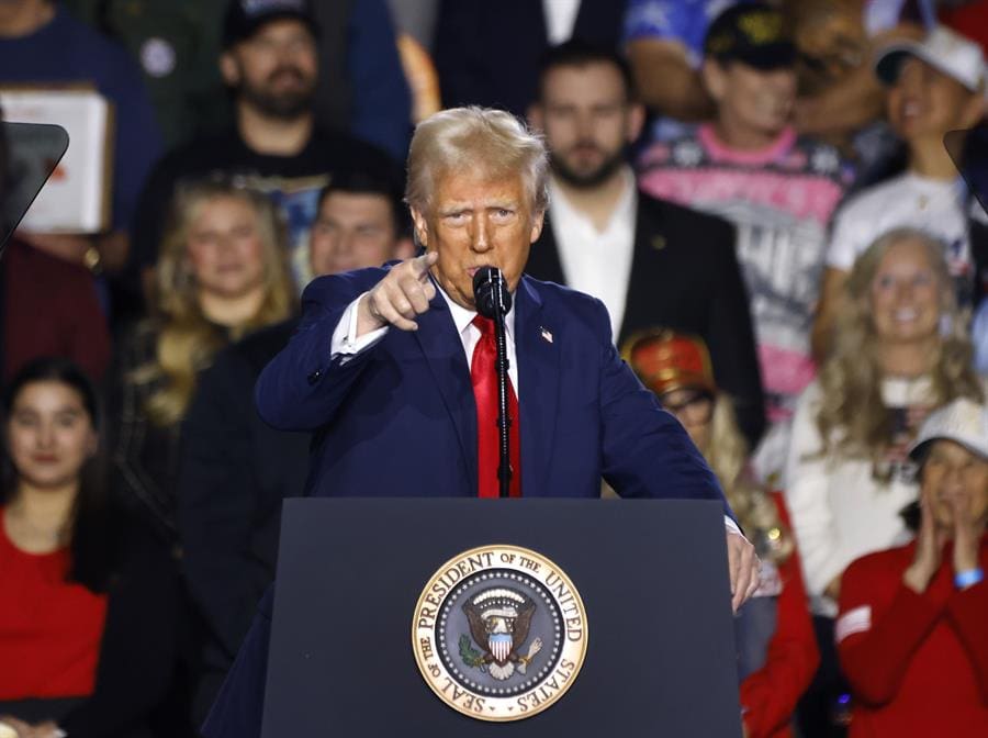 US President Donald J. Trump speaks at an event at the Circa Resort and Casino in Las Vegas, Nevada, US, 25 January 2025. EFE-EPA/BIZUAYEHU TESFAYE