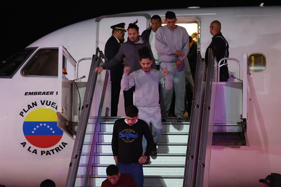 Venezuelan citizens disembark from a plane after being deported from the United States, at Simon Bolivar International Airport, in Caracas, Venezuela, 10 February 2025. EFE/ Miguel Gutiérrez