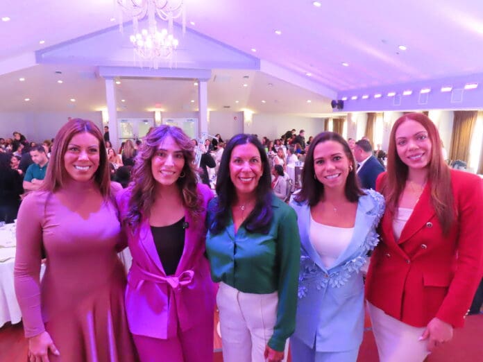 IMG_5793 This time during breakfast there was a panel of seven powerful latinas on stage: Tanya Ramos, Isamar Avery, Vanessa Coppes, M. Teresa Ruiz, the NJ Senate Majority Leader; Jennifer Arrocho, Raven Santana and last but not least, the Mexican consul in New Brunswick, Mariana Díaz Nagore.