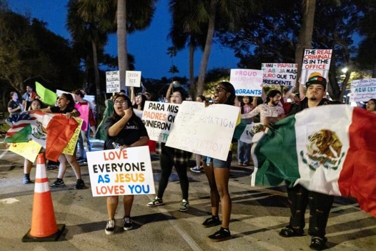 (FILE) Citizens take part in a demonstration against recent US President Donald Trump's policies, in Lake Worth Beach, Florida, USA, 07 February 2025. EFE/EPA/CRISTOBAL HERRERA-ULASHKEVICH