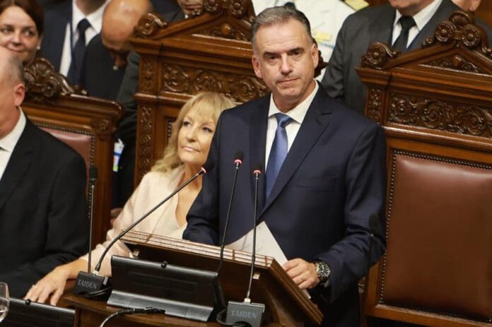 Paraguay Uruguay's President-elect Yamandú Orsi delivers a speech during his inauguration on Saturday at the Legislative Palace in Montevideo, Uruguay. February 28, 2025. EFE/ Gastón Britos
