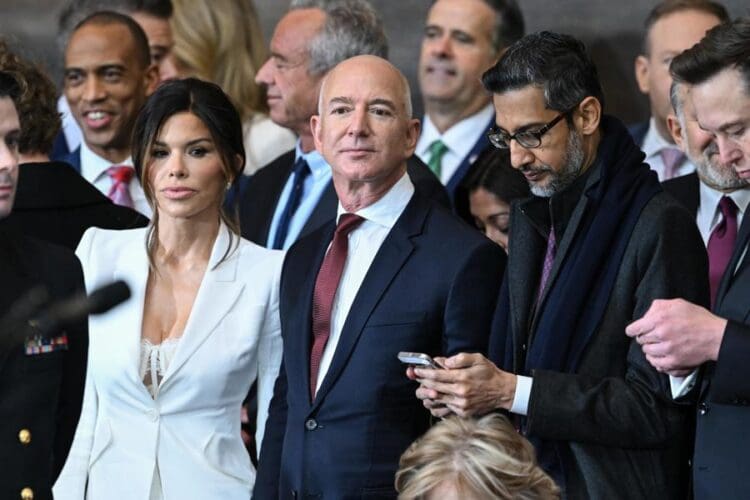 FILE) (L-R) Lauren Sanchez, Amazon founder Jeff Bezos, Google CEO Sundar Pichai and Tesla and SpaceX CEO Elon Musk attend the inauguration ceremony before Donald Trump is sworn in as the 47th US President in the US Capitol Rotunda in Washington, DC, USA, 20 January 2025. EFE/EPA/SAUL LOEB / POOL