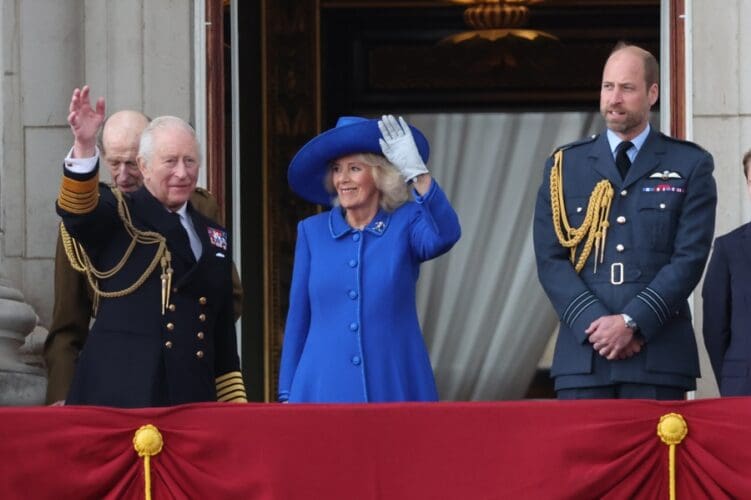 (L-R) King Charles III, Queen Camilla and William, Prince of Wales on the balcony at Buckingham Palace during the event to commemorate the 80th anniversary of Victory in Europe (VE Day) in London, Britain, 05 May 2025. EFE/EPA/NEIL HALL